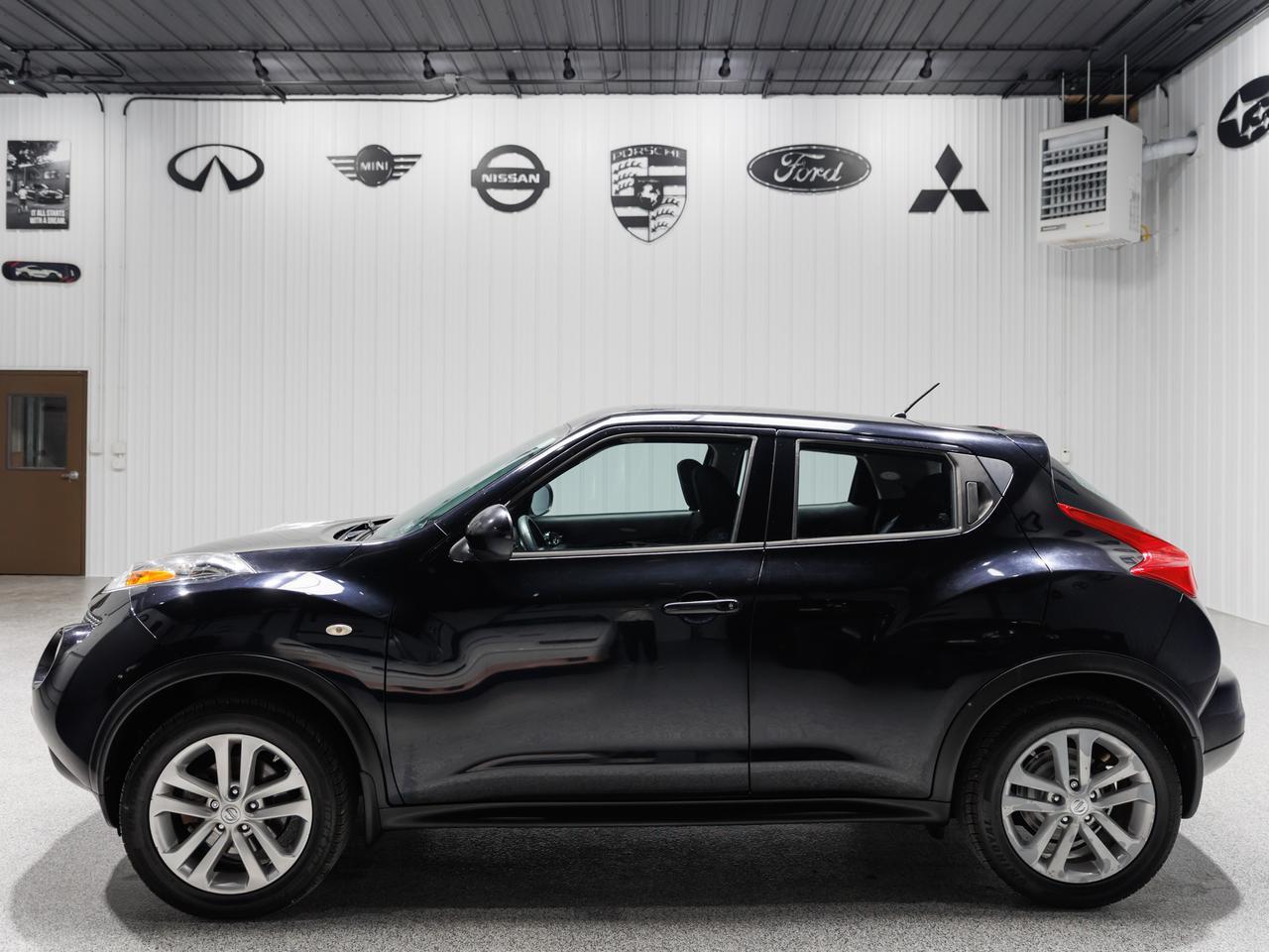 2014 Nissan Juke S photo 3