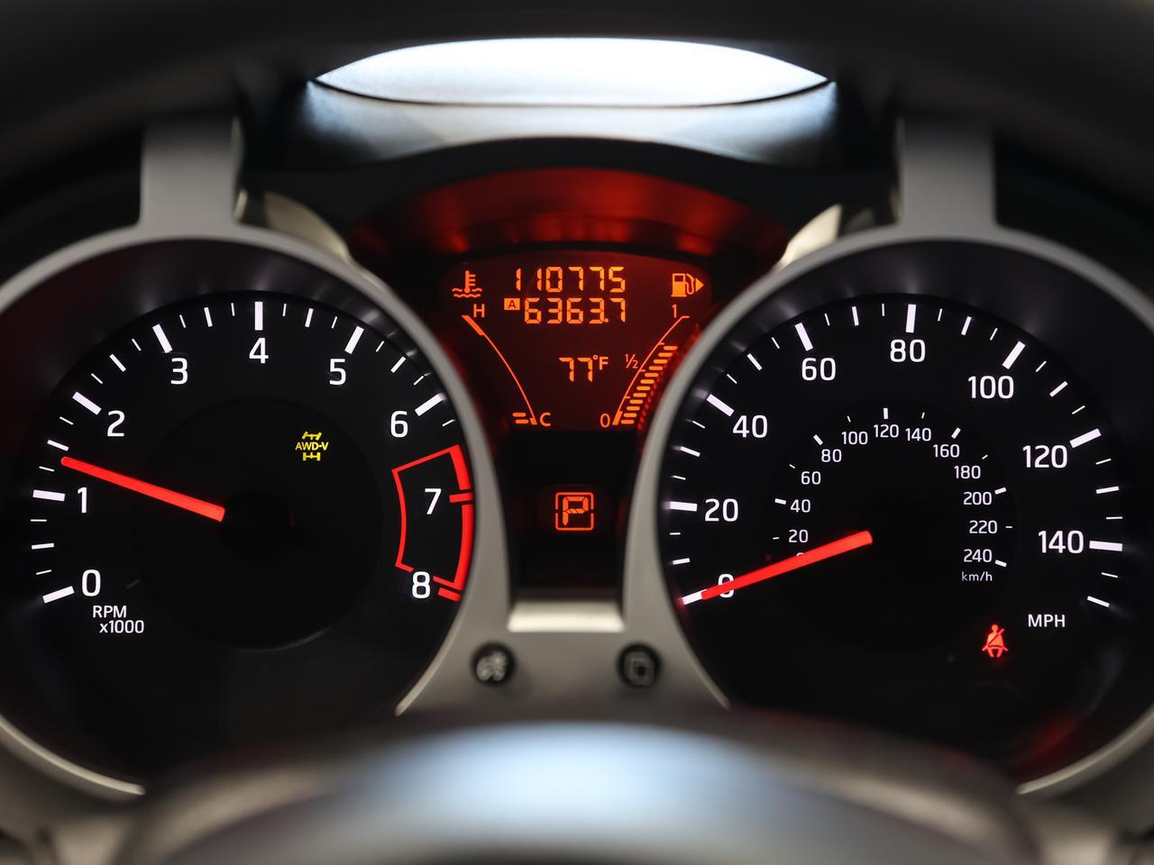 2014 Nissan Juke S photo 11