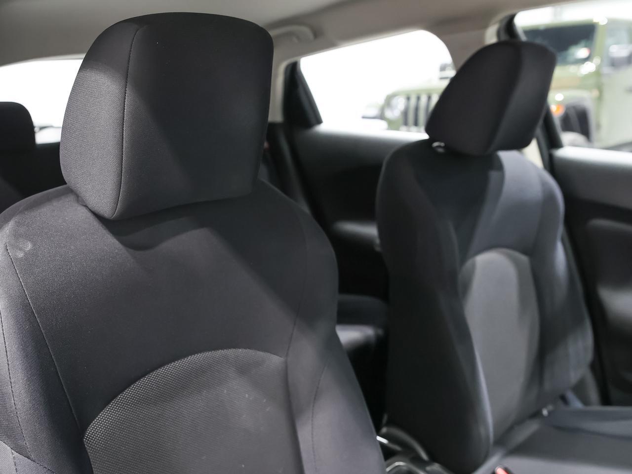 2014 Nissan Juke S photo 10