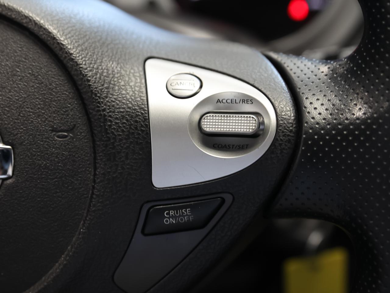 2014 Nissan Juke S photo 28