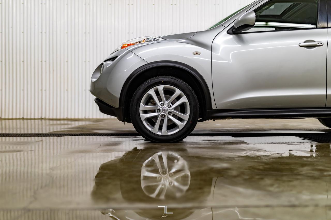 2014 Nissan Juke SV Nav Roof BCam Red Deer AB