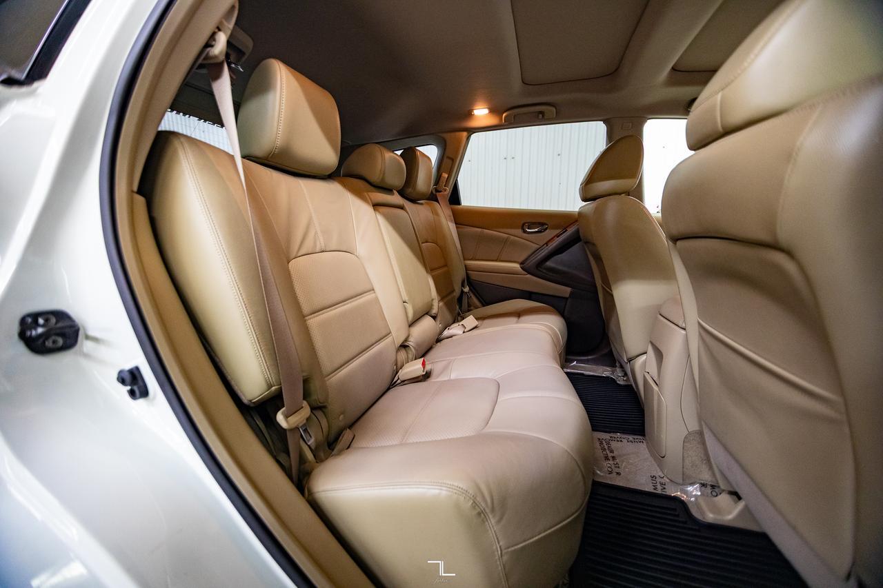 2014 Nissan Murano AWD Platinum Leather Roof Nav BCam Red Deer AB