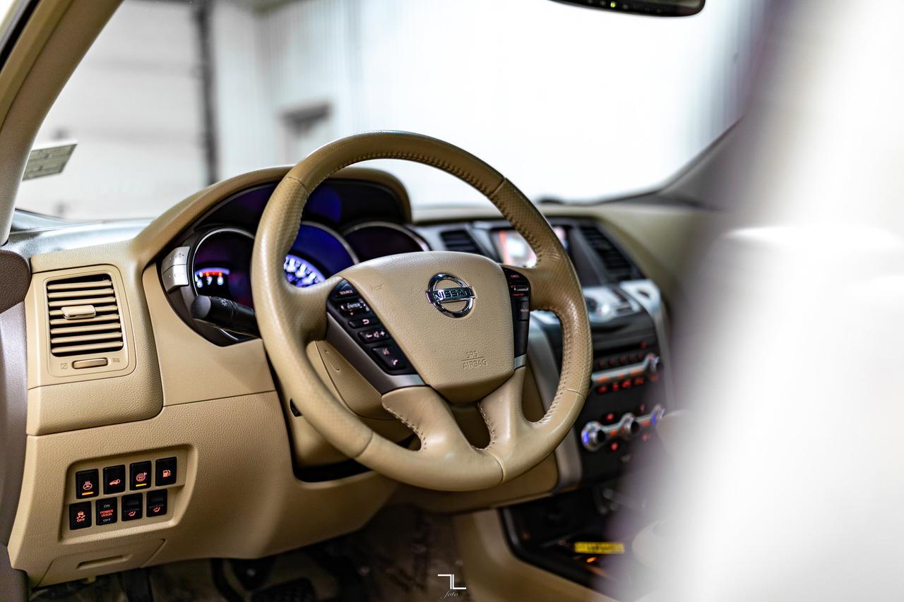 2014 Nissan Murano AWD Platinum Leather Roof Nav BCam Red Deer AB