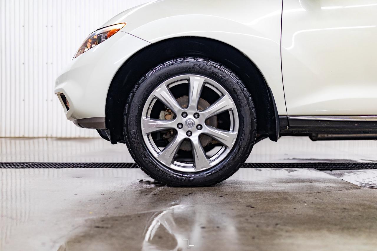 2014 Nissan Murano AWD Platinum Leather Roof Nav BCam Red Deer AB
