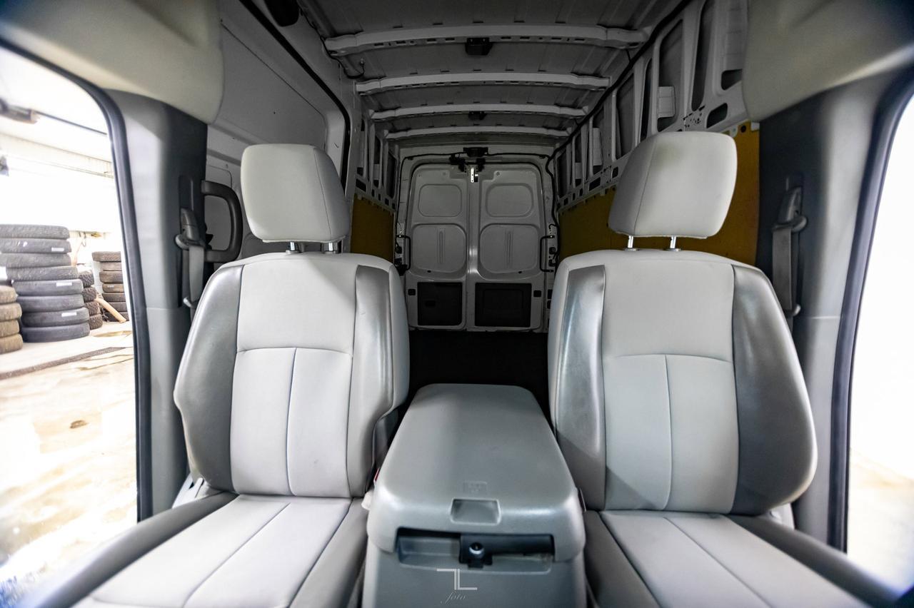 2014 Nissan NV 2500 SV High Roof Cargo Van Nav BCam Red Deer AB