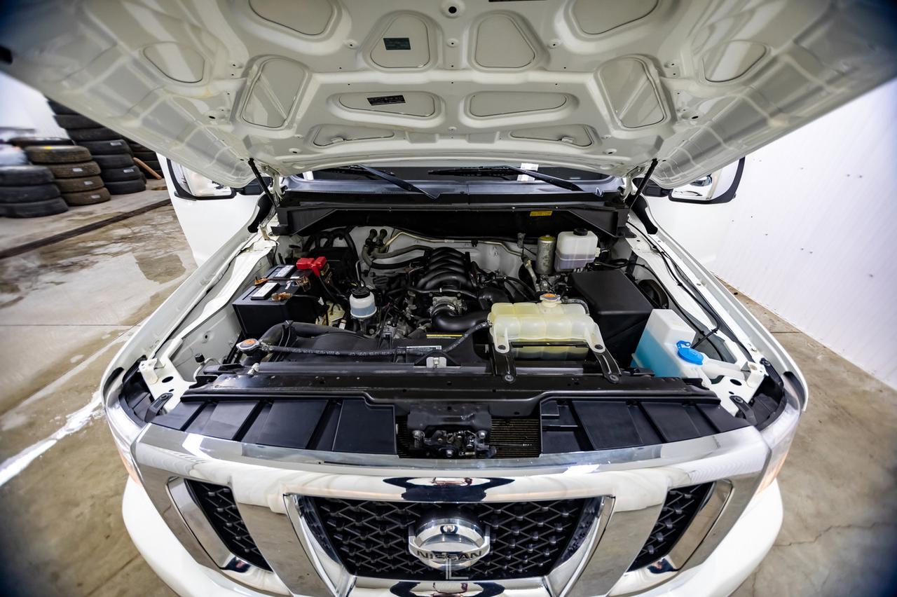 2014 Nissan NV 2500 SV High Roof Cargo Van Nav BCam Red Deer AB