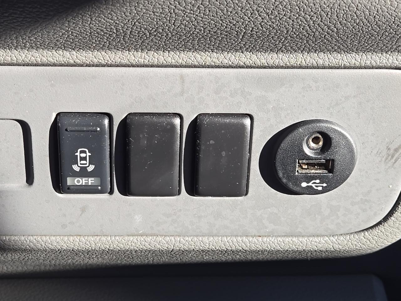 2014 Nissan NV Passenger SV Glen Burnie MD