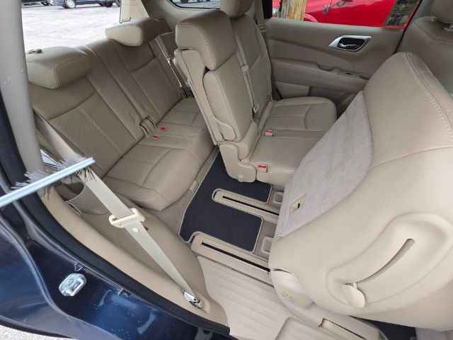 2014 Nissan Pathfinder Platinum Saint Joseph MO