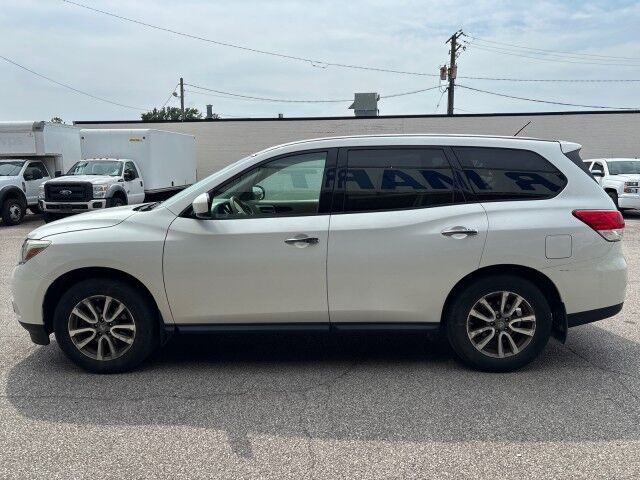 2014 Nissan Pathfinder S Cleveland OH