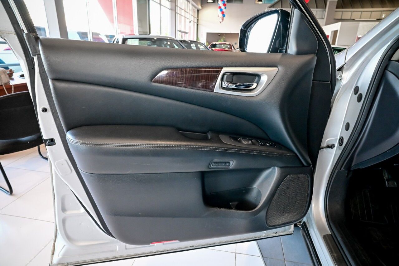 2014 Nissan Pathfinder SL, Nav, B-Up Camera, Rear Entertainment Springfield NJ