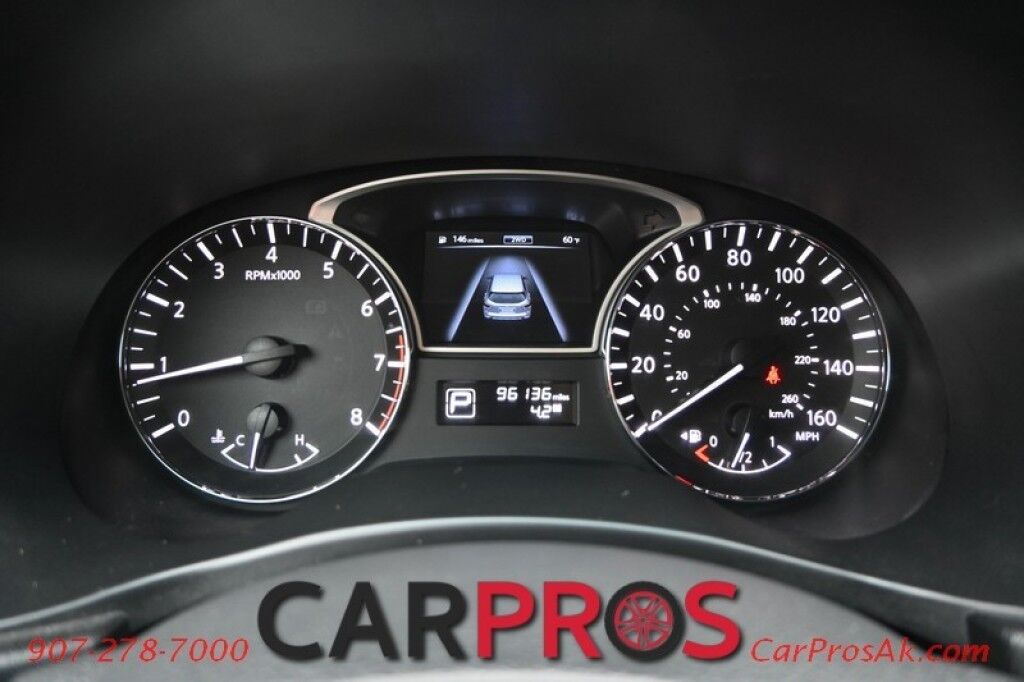 2014 Nissan Pathfinder SV - 3.5L V6 - Automatic - 4X4 - Power Windows & Door Locks - Keyless Entry - 3rd Row Seating - Push To Start - Bluetooth Anchorage AK