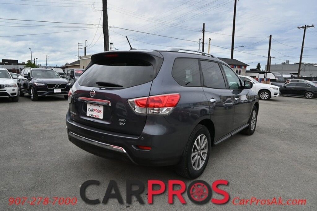 2014 Nissan Pathfinder SV - 3.5L V6 - Automatic - 4X4 - Power Windows & Door Locks - Keyless Entry - 3rd Row Seating - Push To Start - Bluetooth Anchorage AK