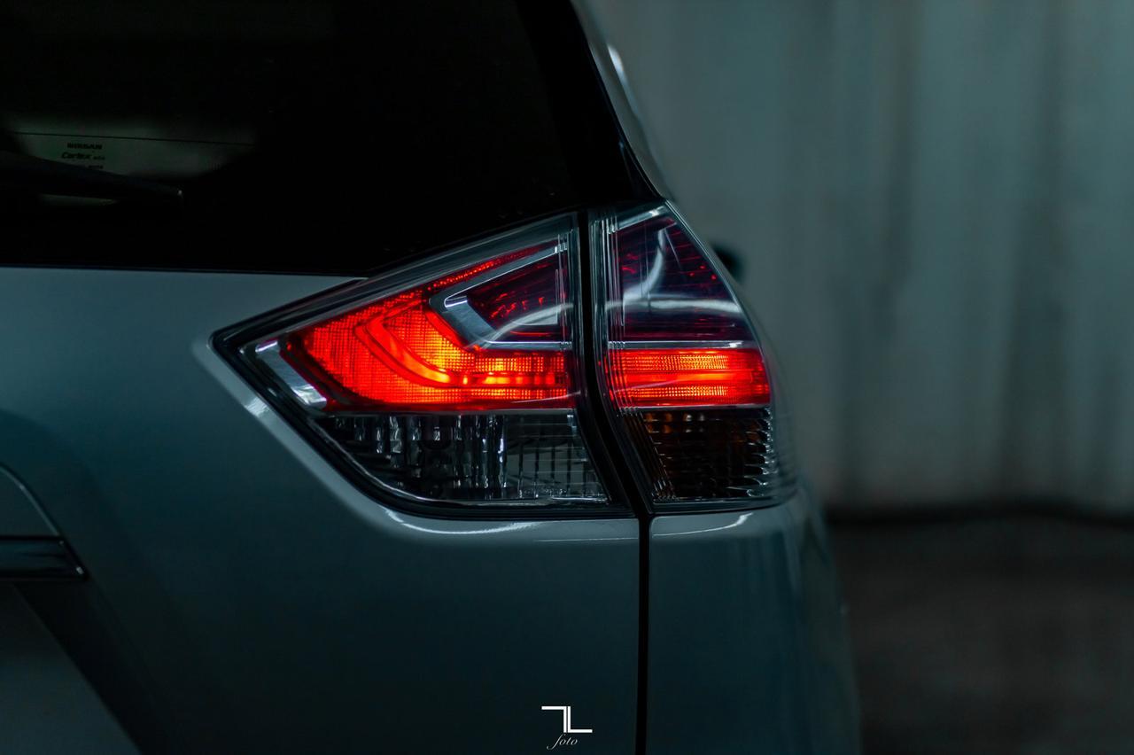 2014 Nissan Rogue AWD SV Roof BCam Red Deer AB