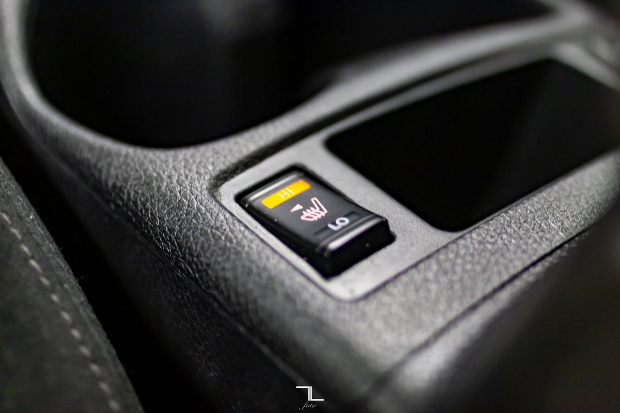 2014 Nissan Rogue AWD SV Roof BCam Red Deer AB