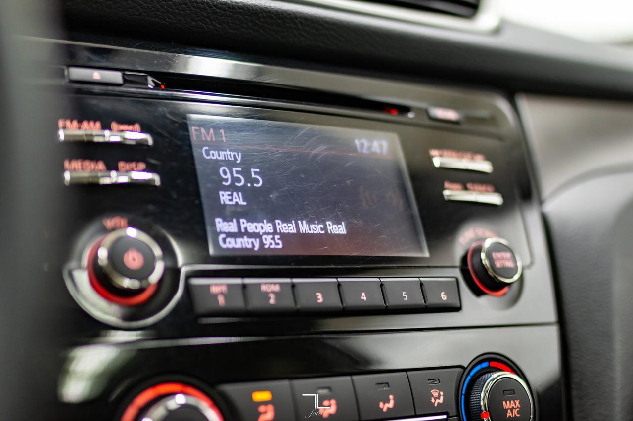 2014 Nissan Rogue AWD SV Roof BCam Red Deer AB