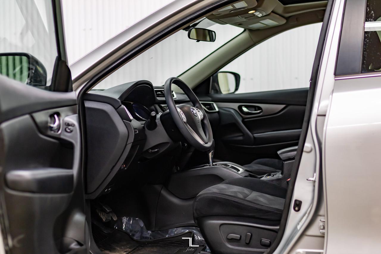 2014 Nissan Rogue AWD SV Roof BCam Red Deer AB