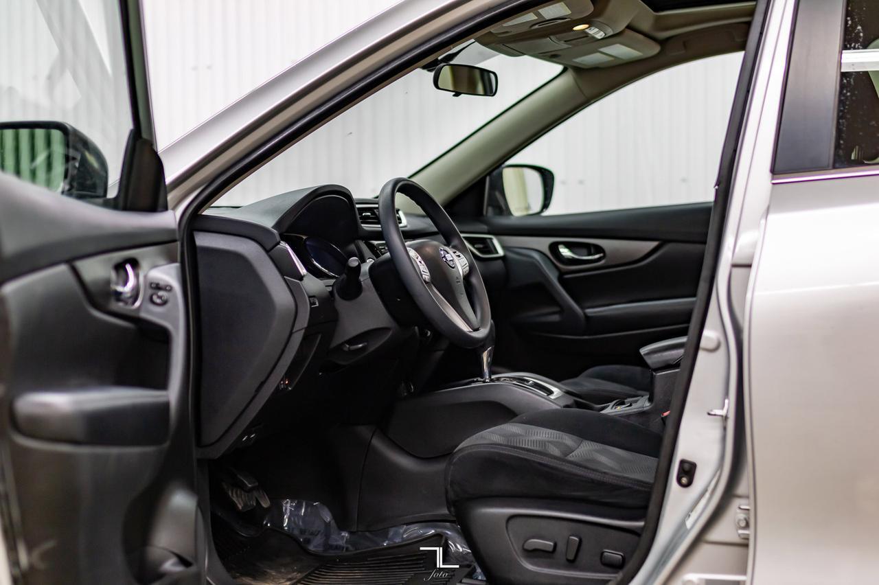 2014 Nissan Rogue AWD SV Roof BCam Red Deer AB