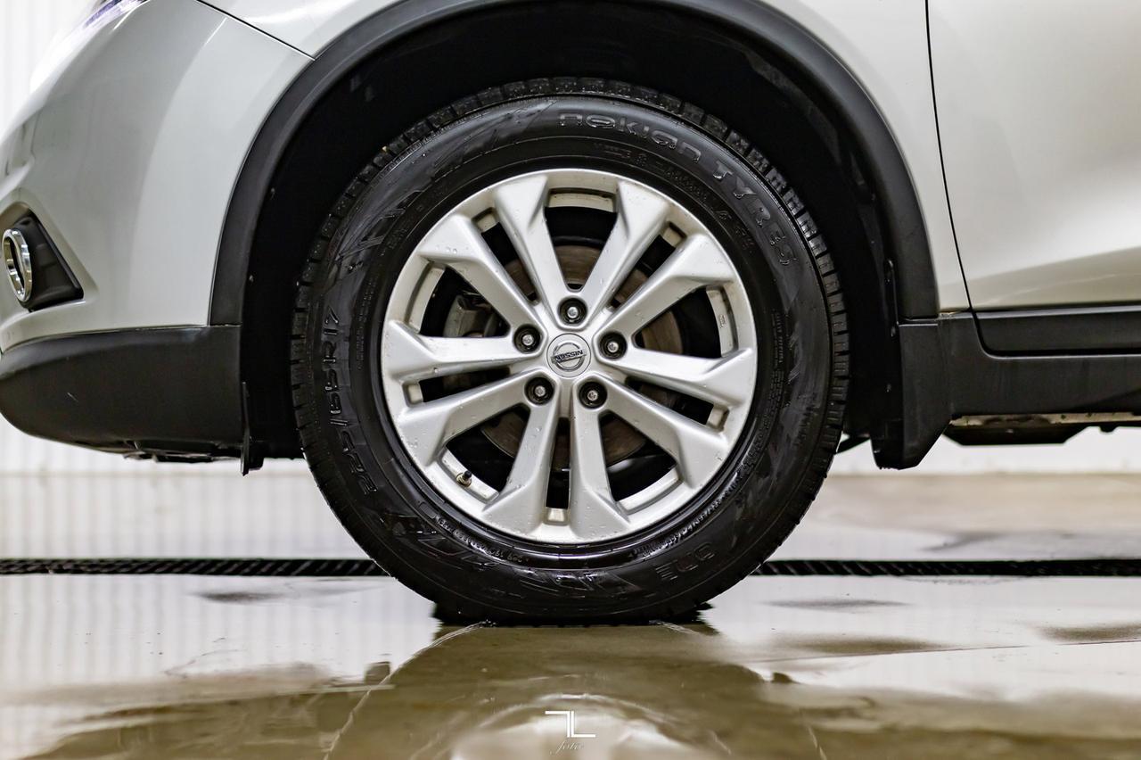 2014 Nissan Rogue AWD SV Roof BCam Red Deer AB