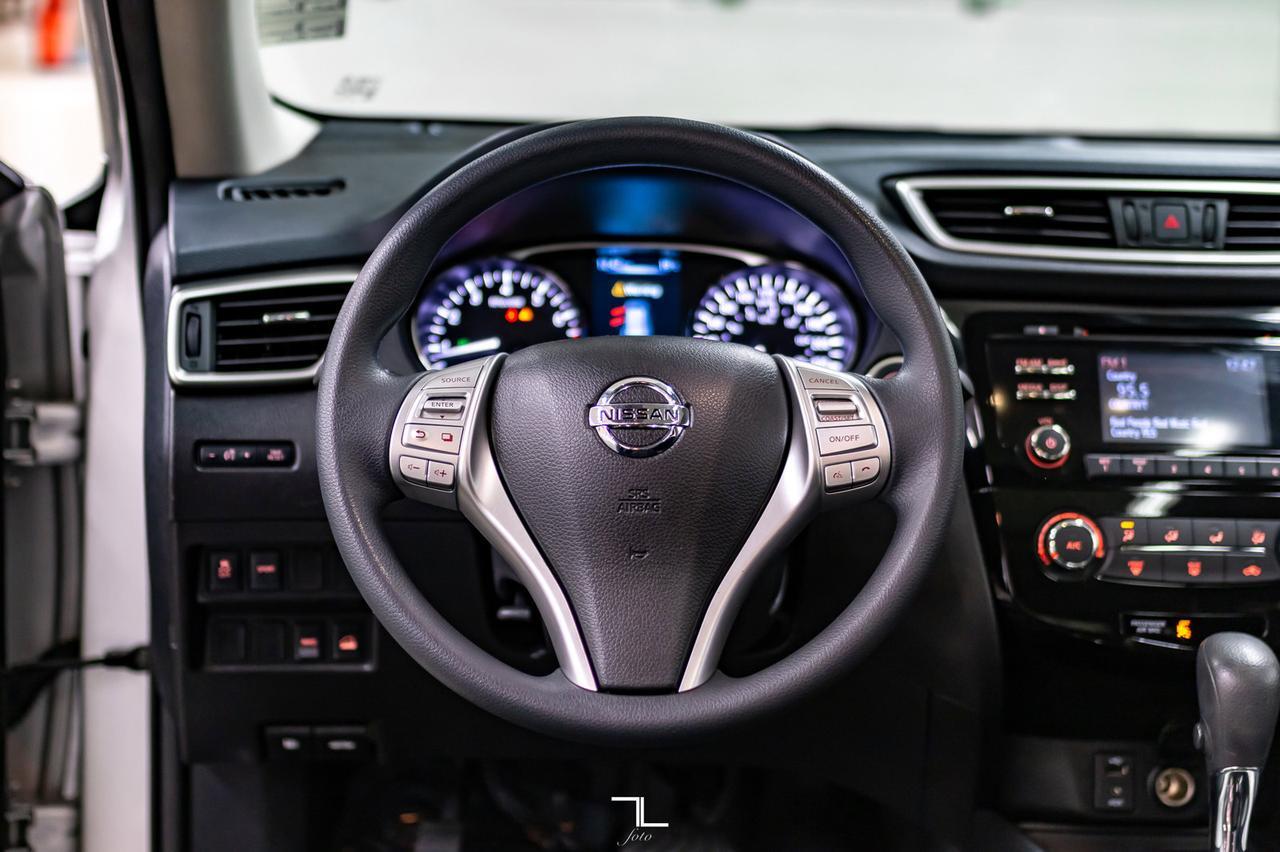 2014 Nissan Rogue AWD SV Roof BCam Red Deer AB