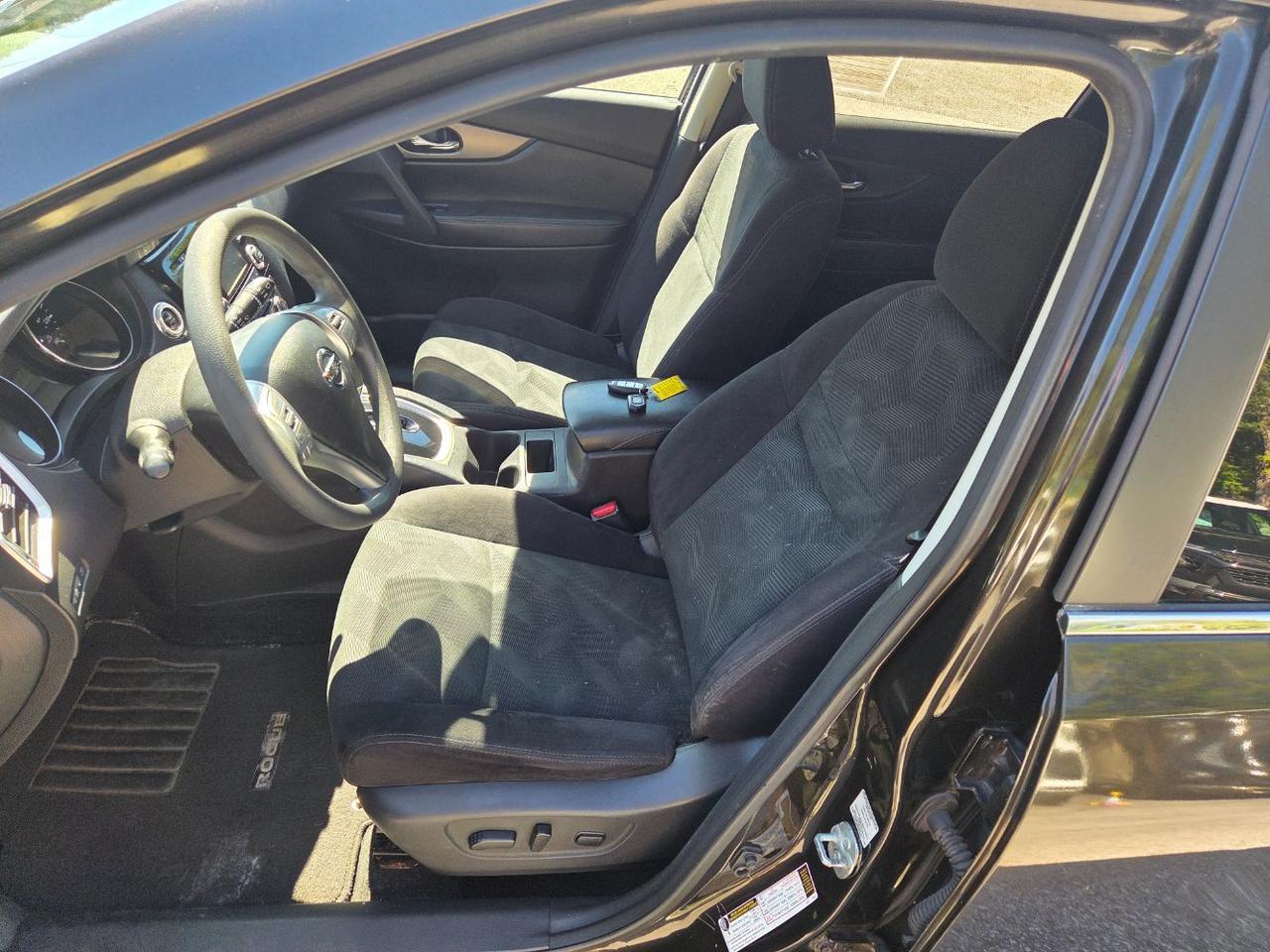 2014 Nissan Rogue SV Charlton MA