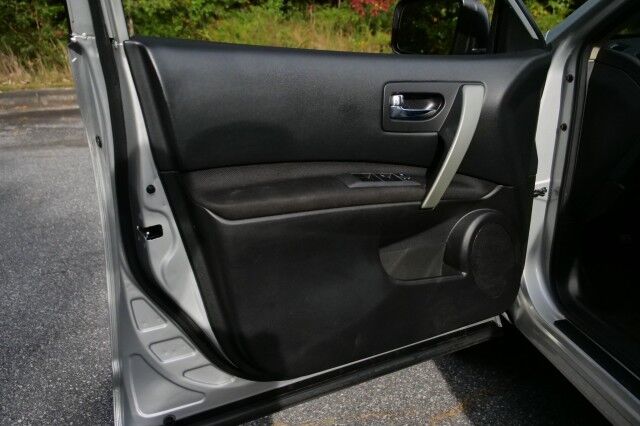 2014 Nissan Rogue Select S / AWD / Convenience Package! High Point NC