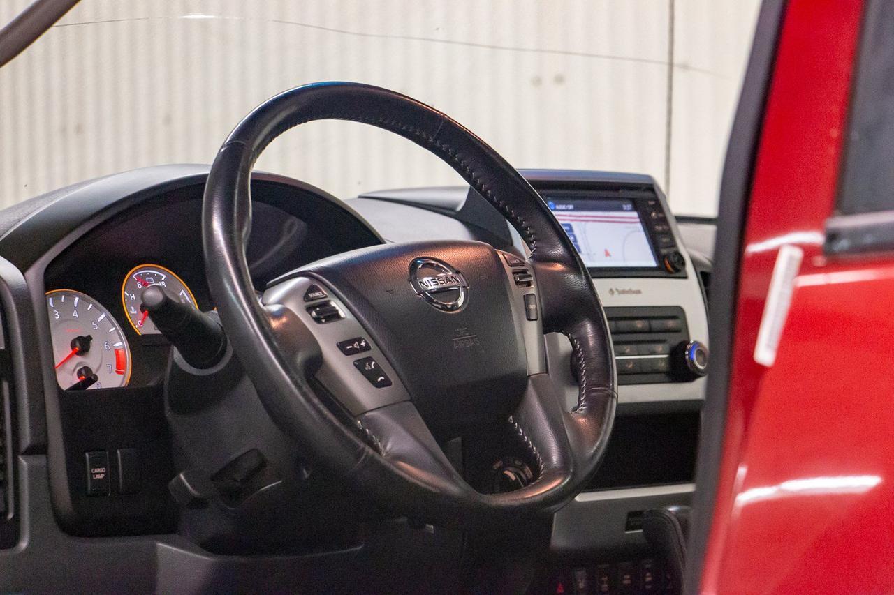 2014 Nissan Titan 4x4 Crew Cab Pro 4X Leather Roof Nav Red Deer AB