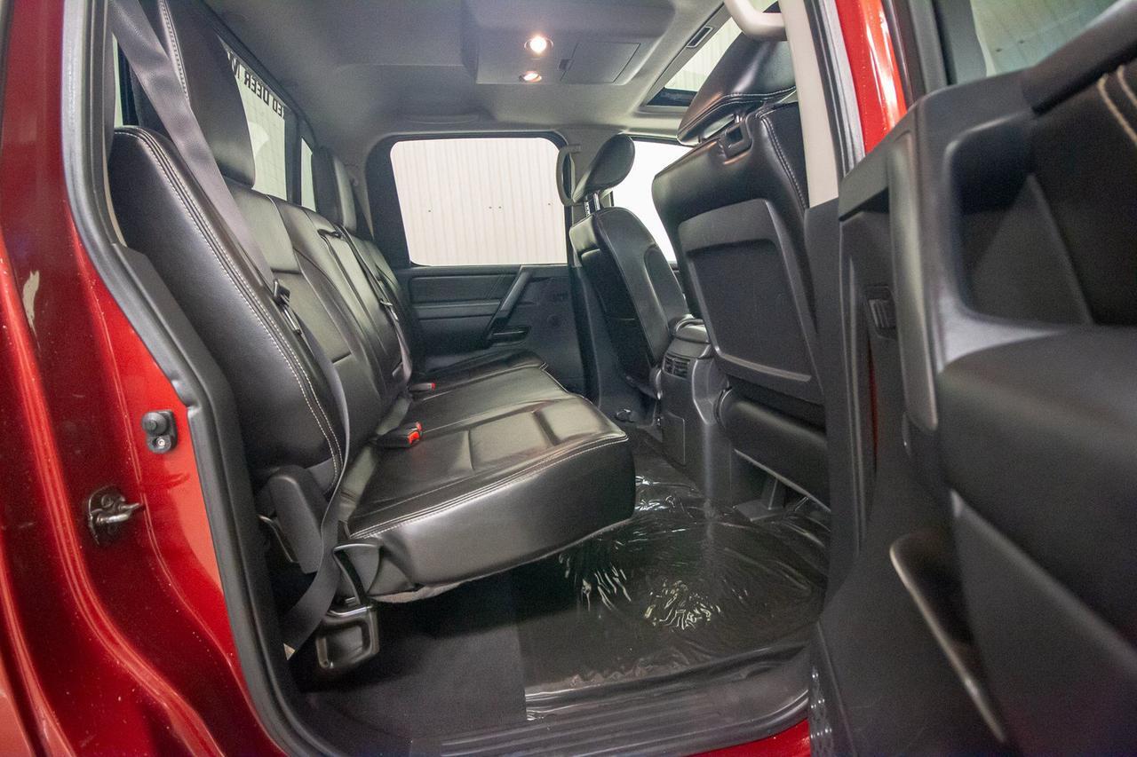 2014 Nissan Titan 4x4 Crew Cab Pro 4X Leather Roof Nav Red Deer AB