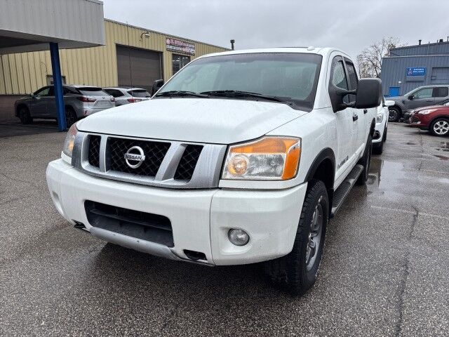 2014 Nissan Titan SV
