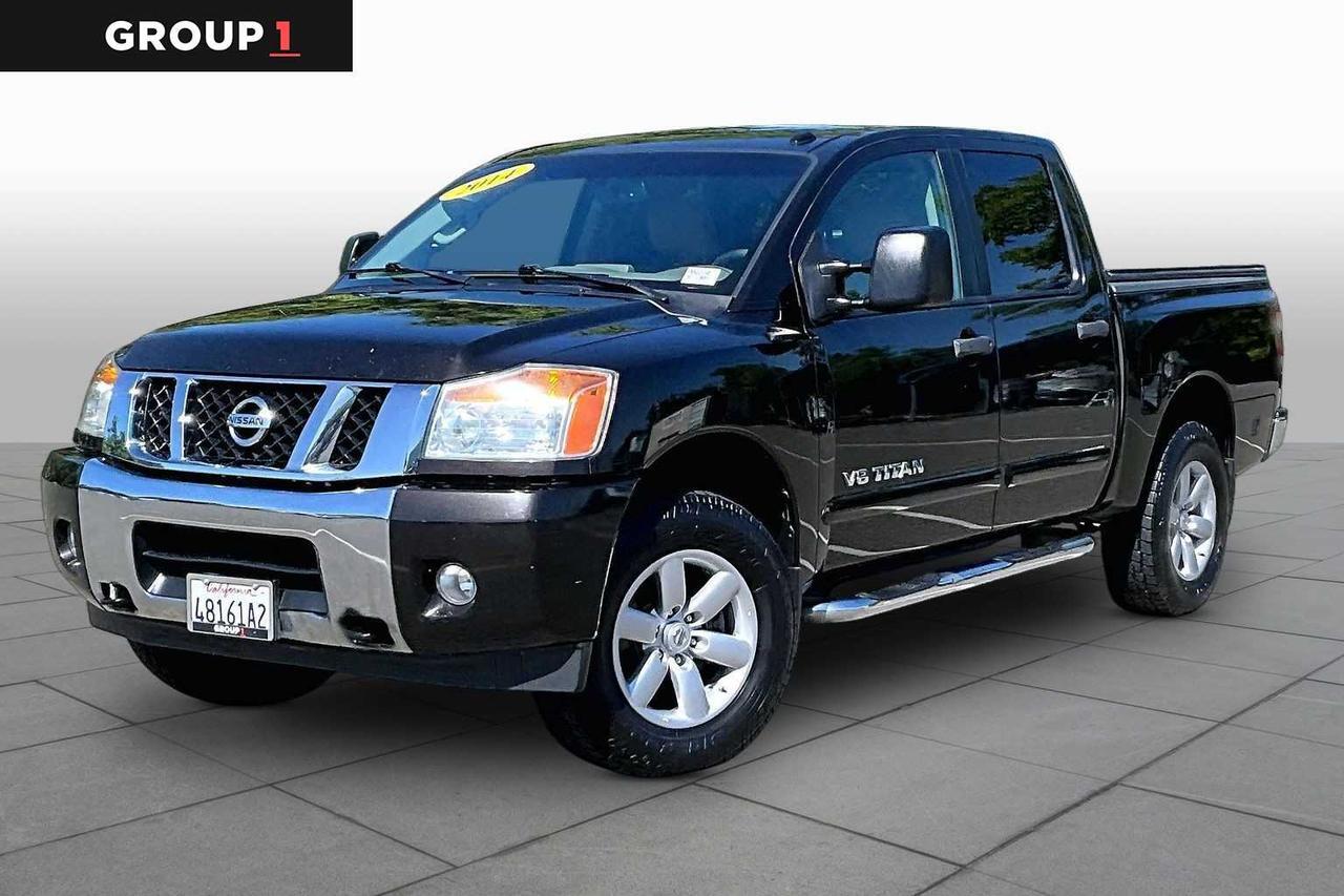 2014 Nissan Titan SV