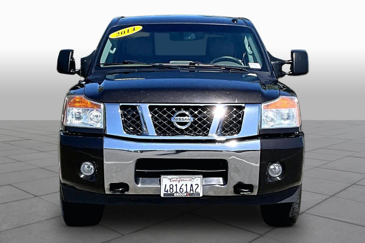 2014 Nissan Titan SV