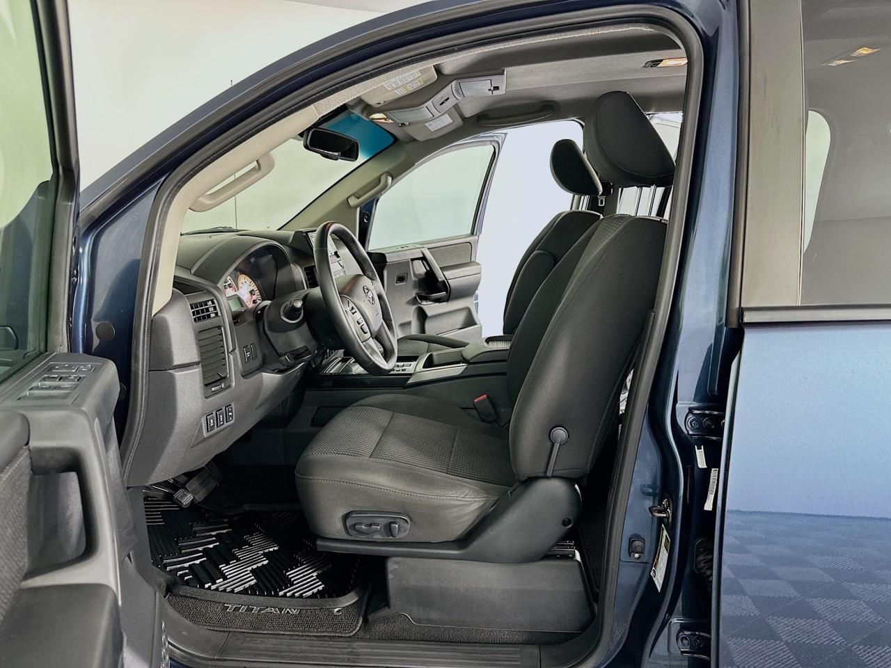 2014 Nissan Titan SV Tacoma WA