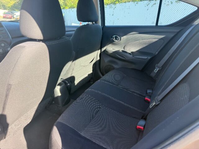 2014 Nissan Versa Sedan SV - Photo 7