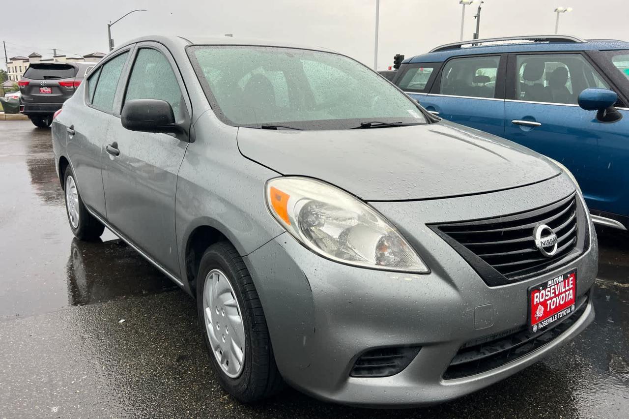 2014 Nissan Versa S