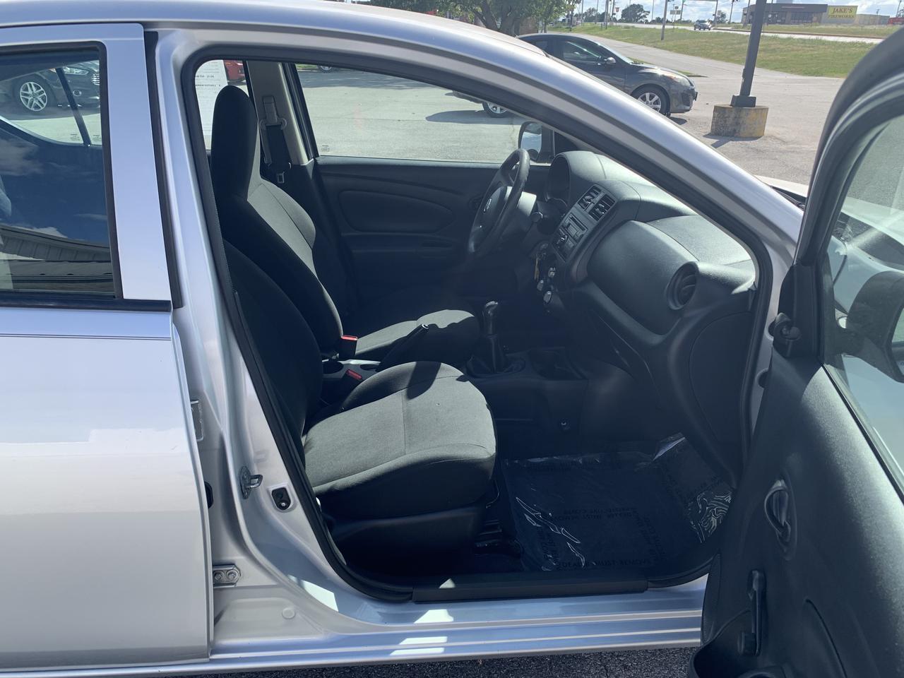 2014 Nissan Versa S Sedan 4D Aurora MO