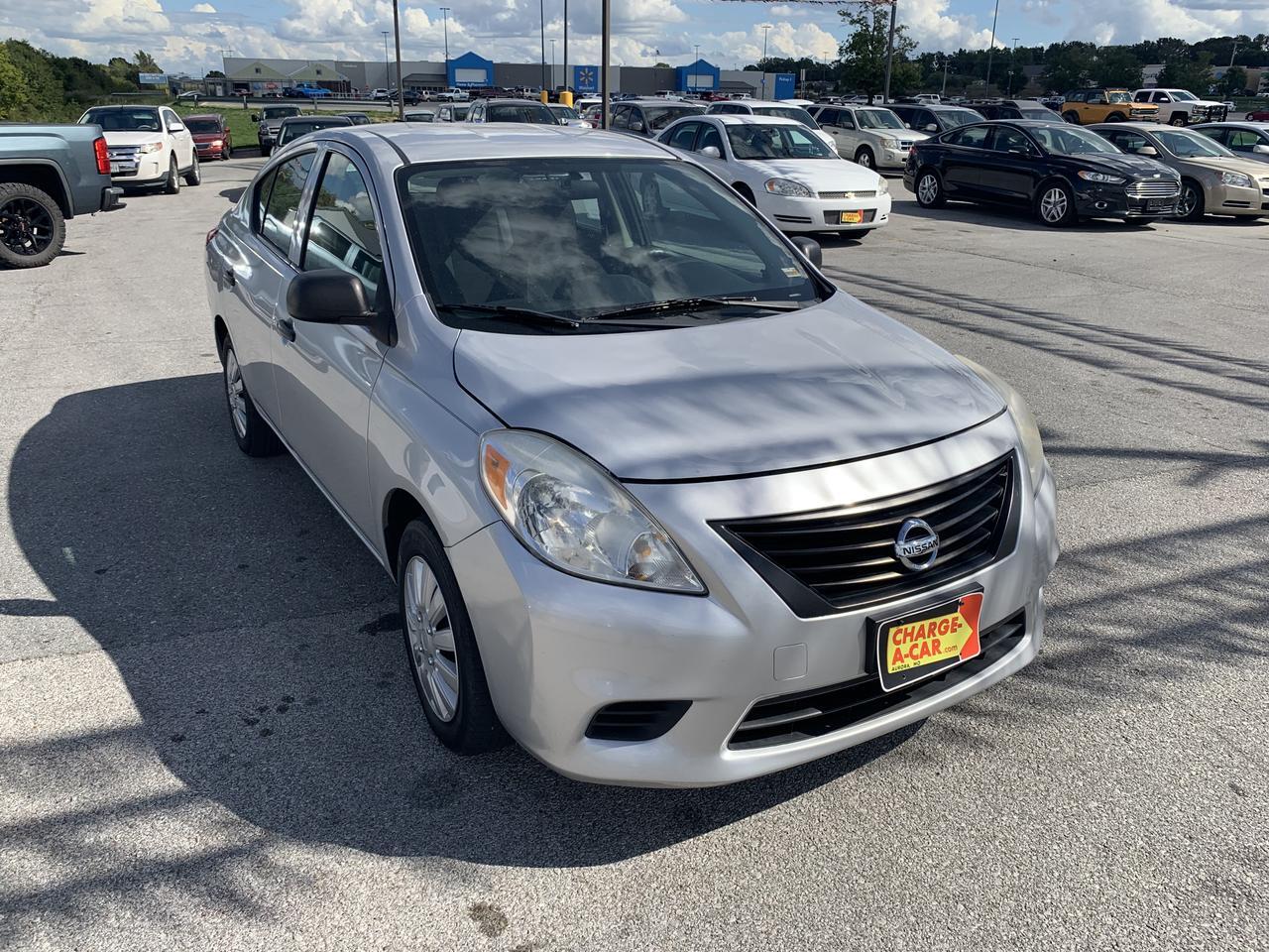 2014 Nissan Versa S Sedan 4D Aurora MO