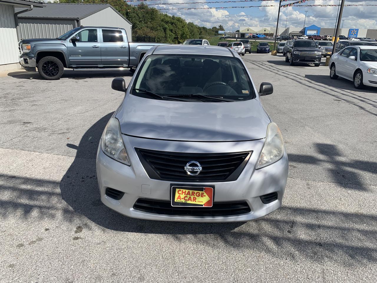 2014 Nissan Versa S Sedan 4D Aurora MO