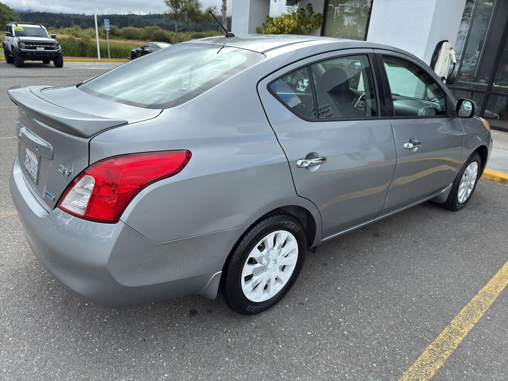 2014 Nissan Versa SV Eureka CA
