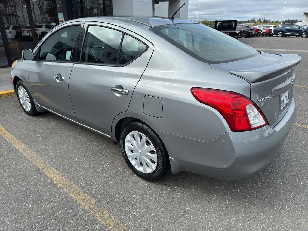 2014 Nissan Versa SV Eureka CA