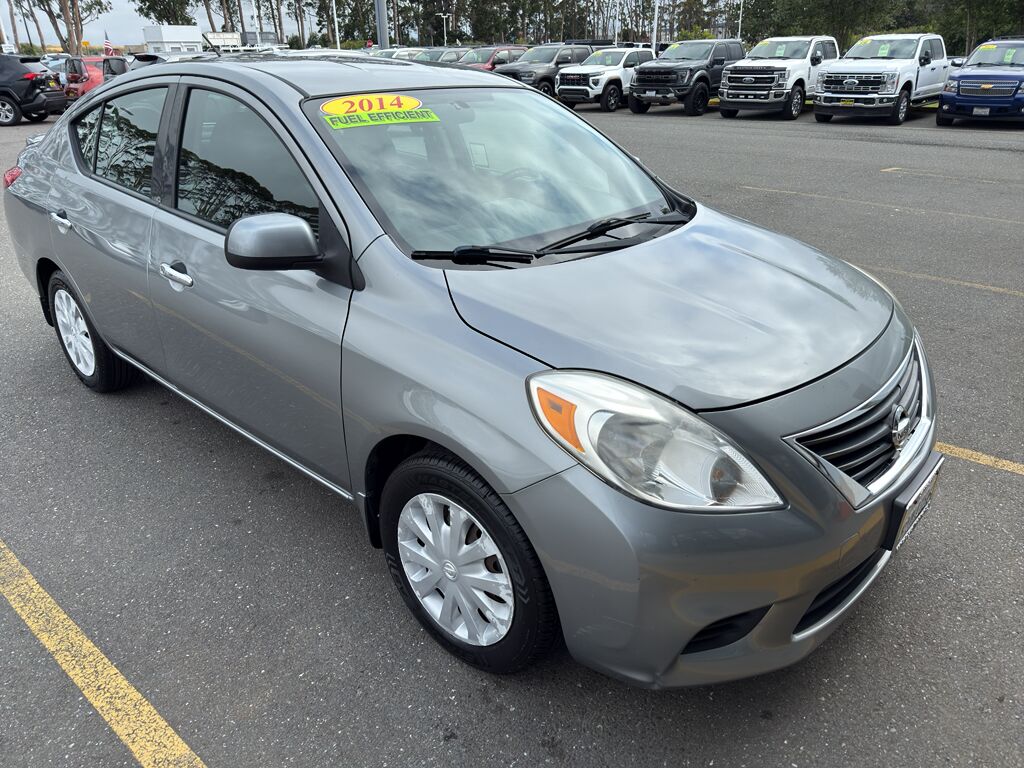 2014 Nissan Versa SV Eureka CA
