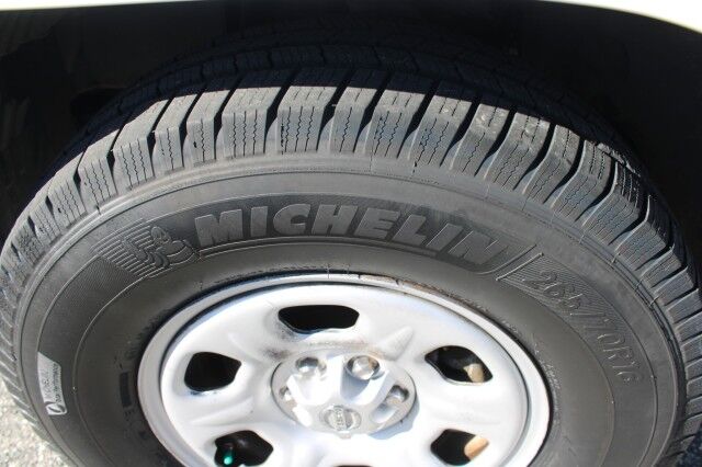 2014 Nissan Xterra Base photo 26