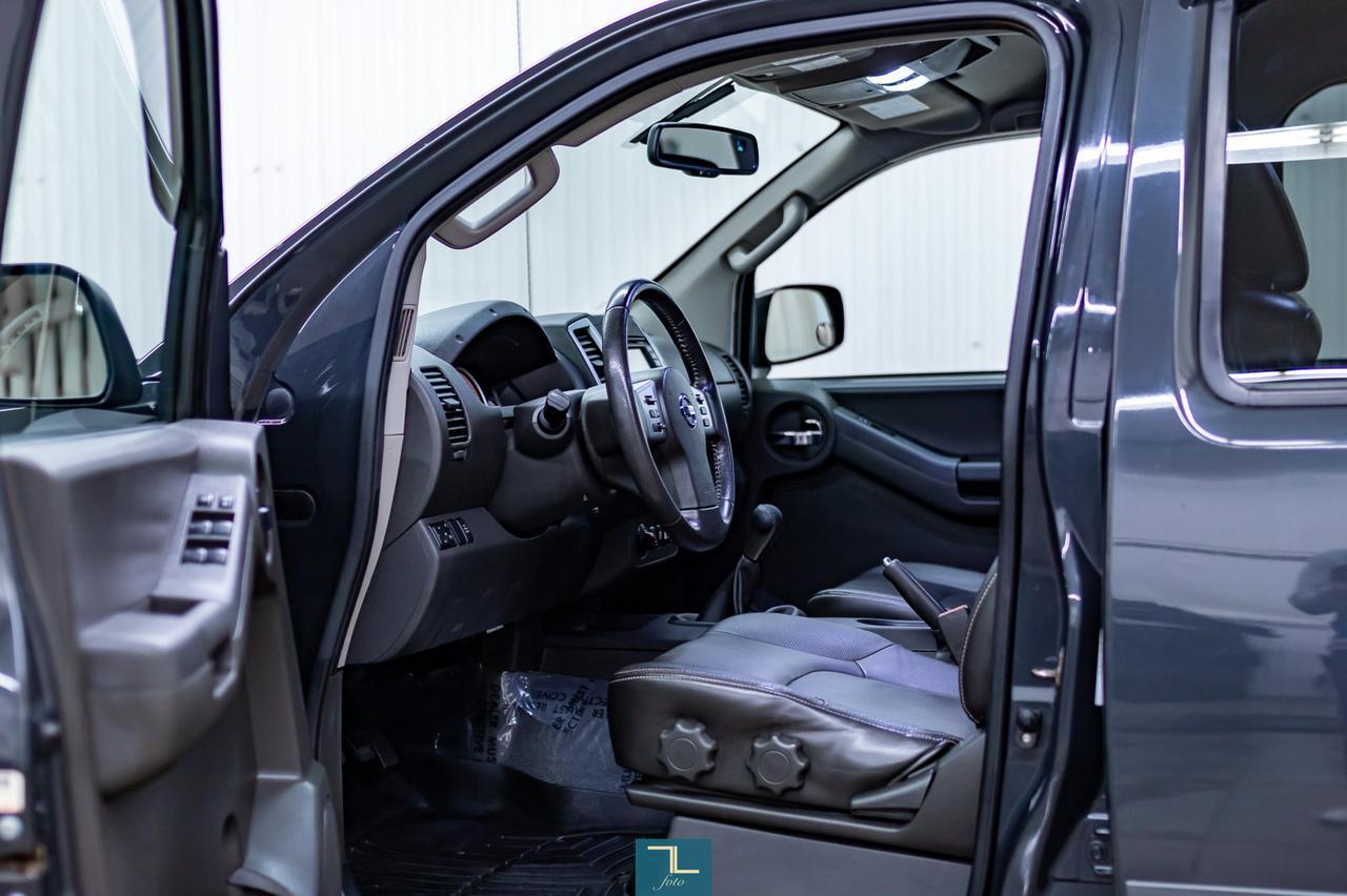 2014 Nissan Xterra 4x4 Pro-4X Manual Leather Nav BCam Red Deer AB