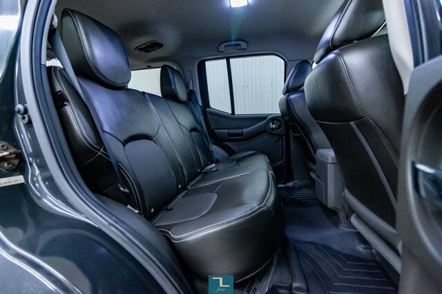 2014 Nissan Xterra 4x4 Pro-4X Manual Leather Nav BCam Red Deer AB