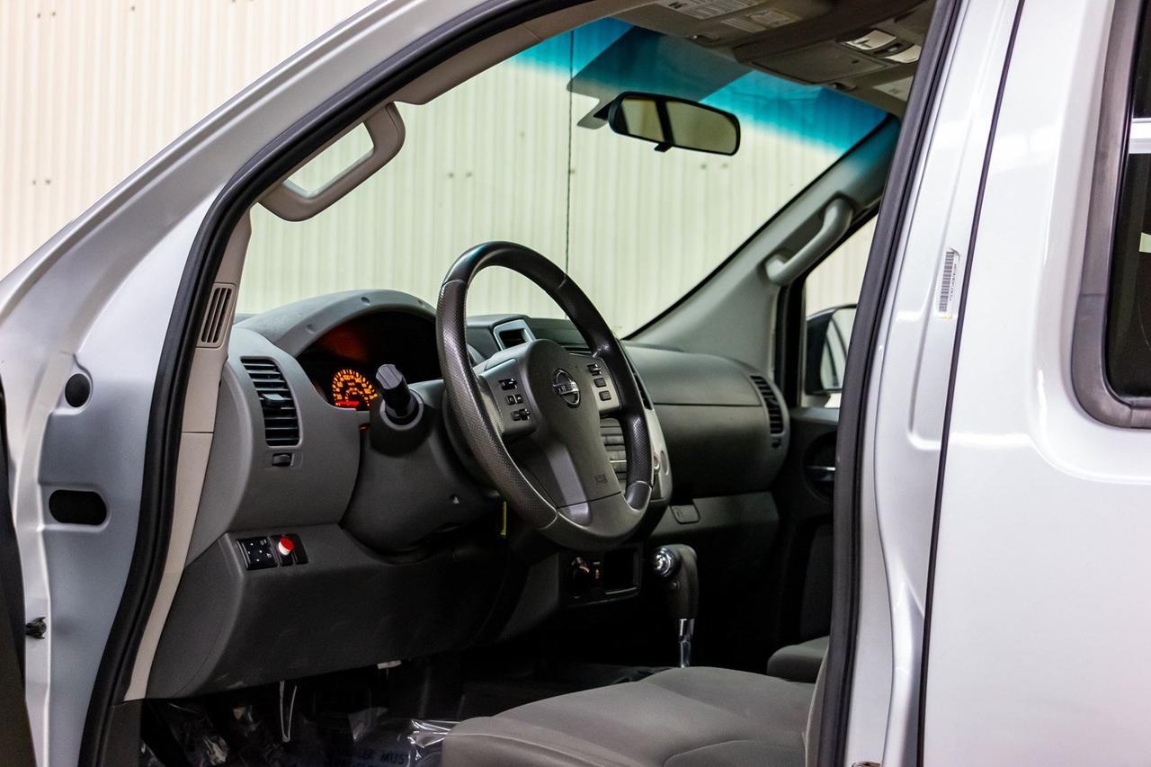 2014 Nissan Xterra 4x4 Sport Red Deer AB
