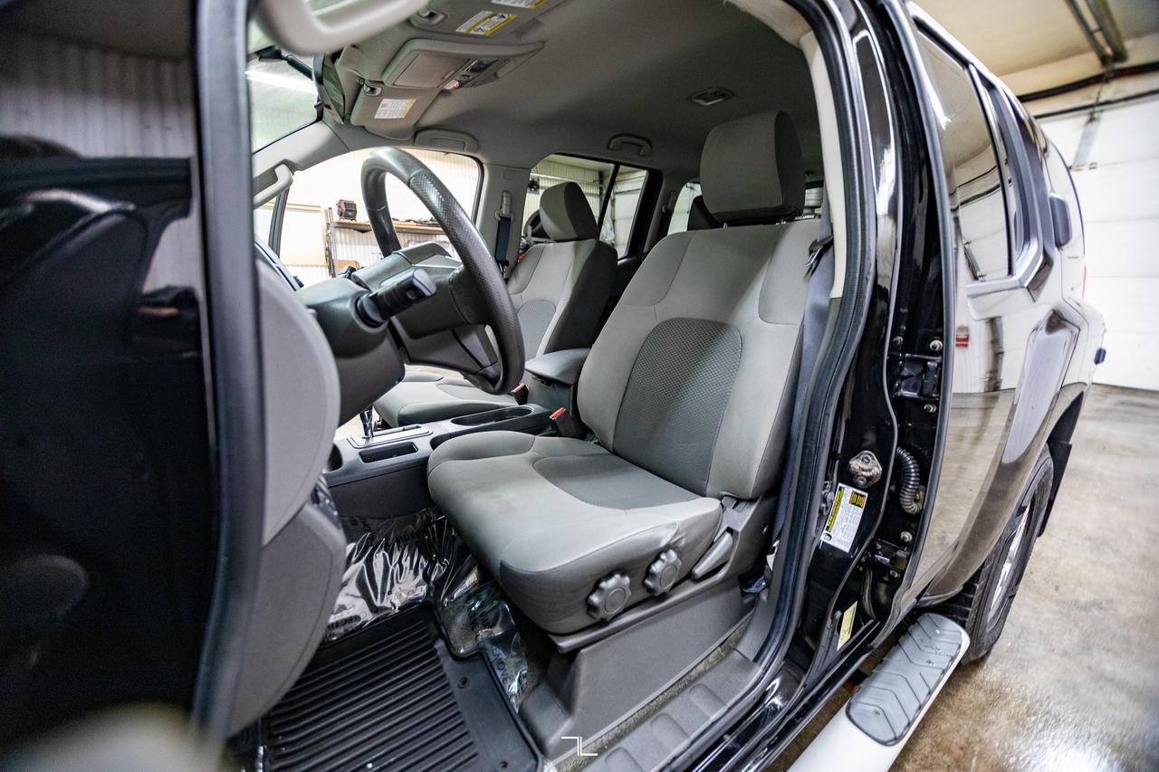 2014 Nissan Xterra 4x4 X Red Deer AB