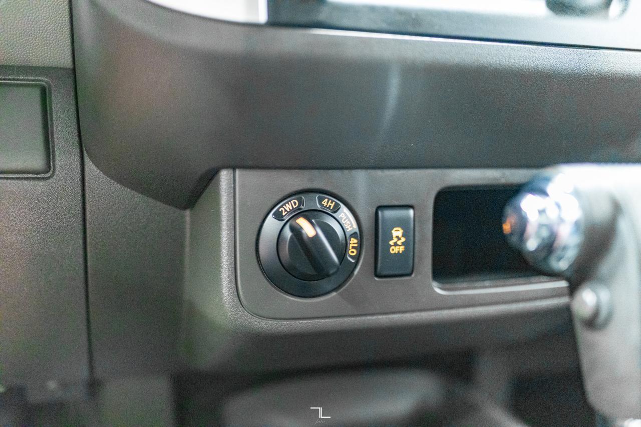 2014 Nissan Xterra 4x4 X Red Deer AB