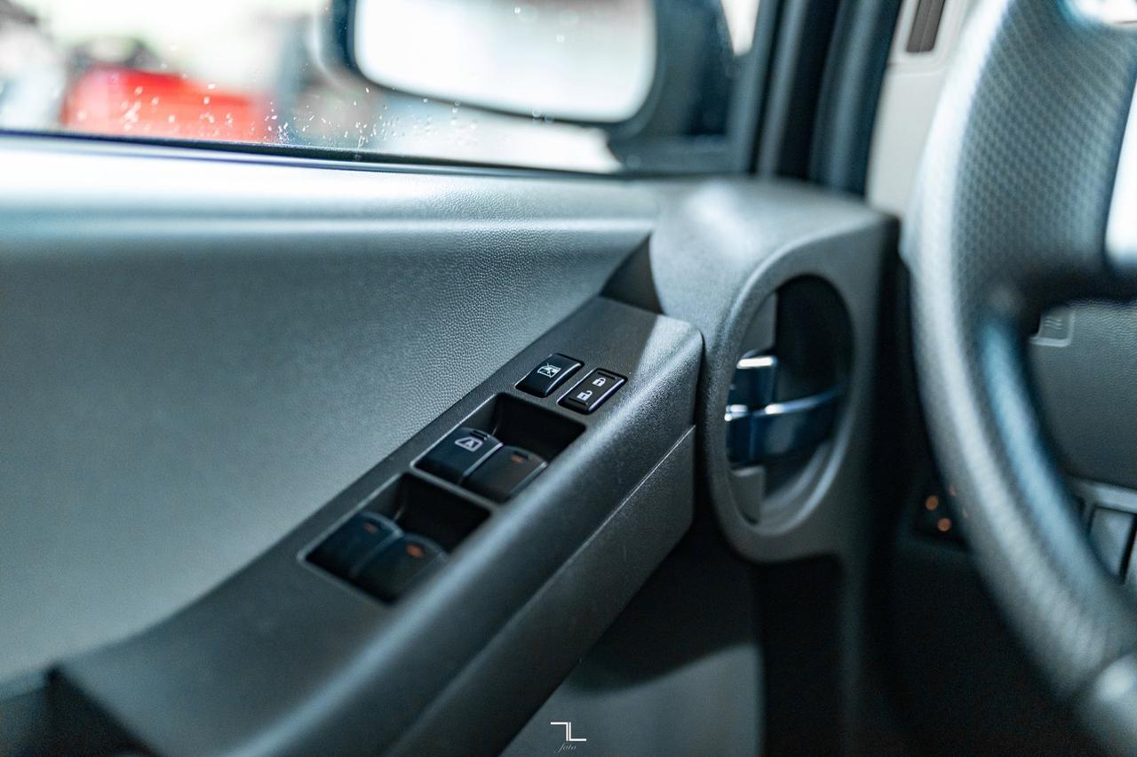 2014 Nissan Xterra 4x4 X Red Deer AB