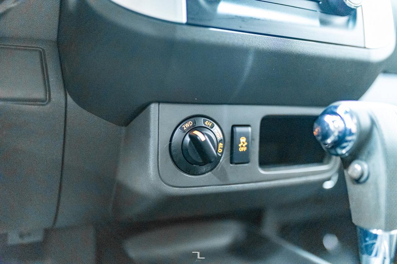 2014 Nissan Xterra 4x4 X Red Deer AB