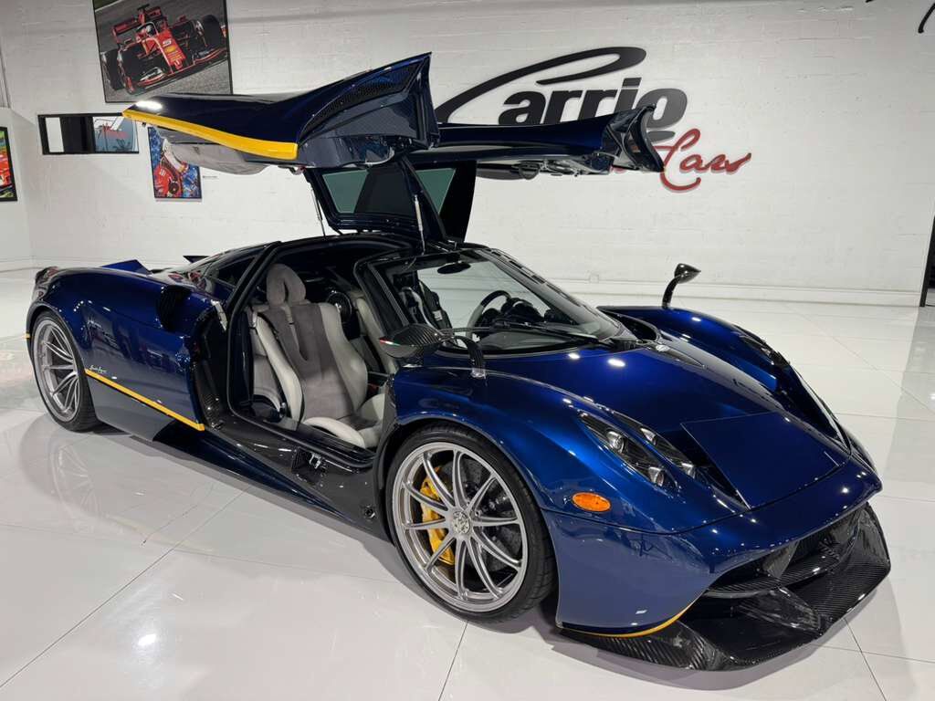 2014 Pagani Huayra chassis #62/100, Tempesta Package, Blu Argentina paint, signed by Horacio Pagani!! Fort Lauderdale FL