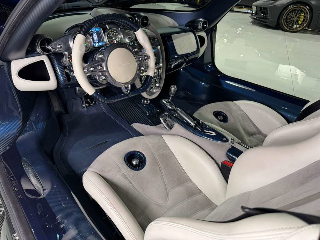 2014 Pagani Huayra chassis #62/100, Tempesta Package, Blu Argentina paint, signed by Horacio Pagani!! Fort Lauderdale FL