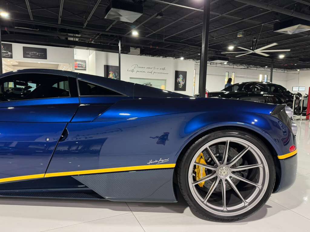 2014 Pagani Huayra chassis #62/100, Tempesta Package, Blu Argentina paint, signed by Horacio Pagani!! Fort Lauderdale FL